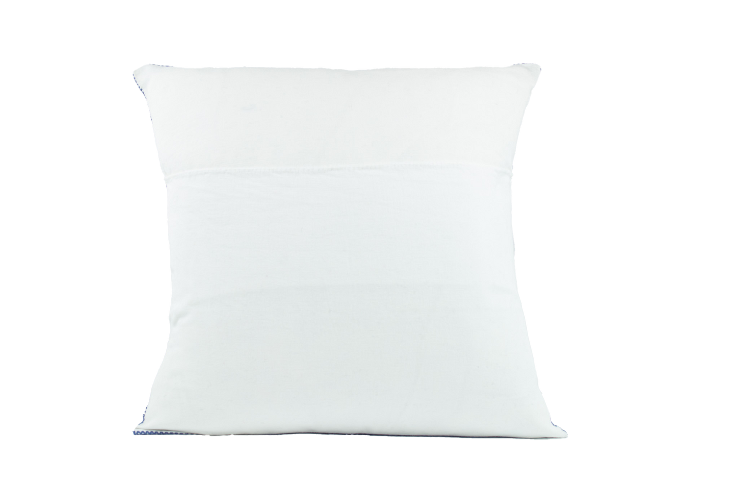 Backside of Maria Chiapas Cushion Single Color White, Showcasing a Folding Closure - Design in 100% Cotton.