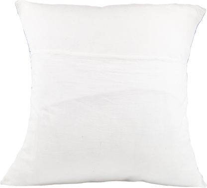 Backside of Victoria Chiapas Cushion Single Color White, Showcasing a Folding Closure - Design in 100% Cotton.